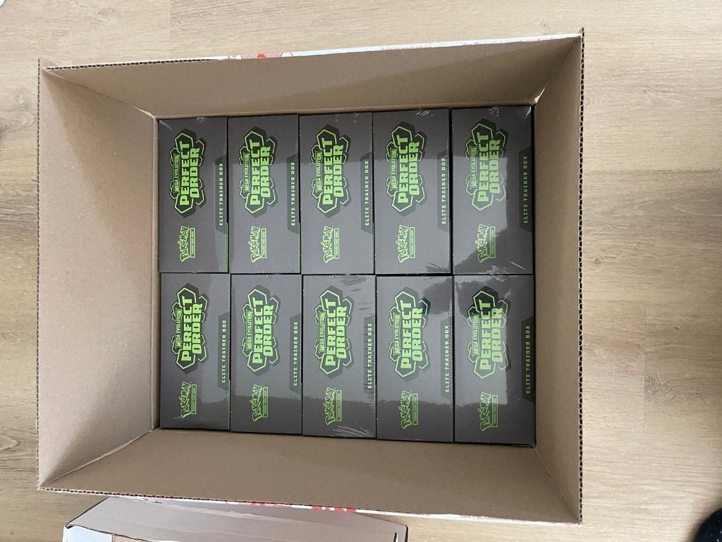 10x Perfect Order ETB case, Ophalen of Verzenden, Nieuw, Boosterbox