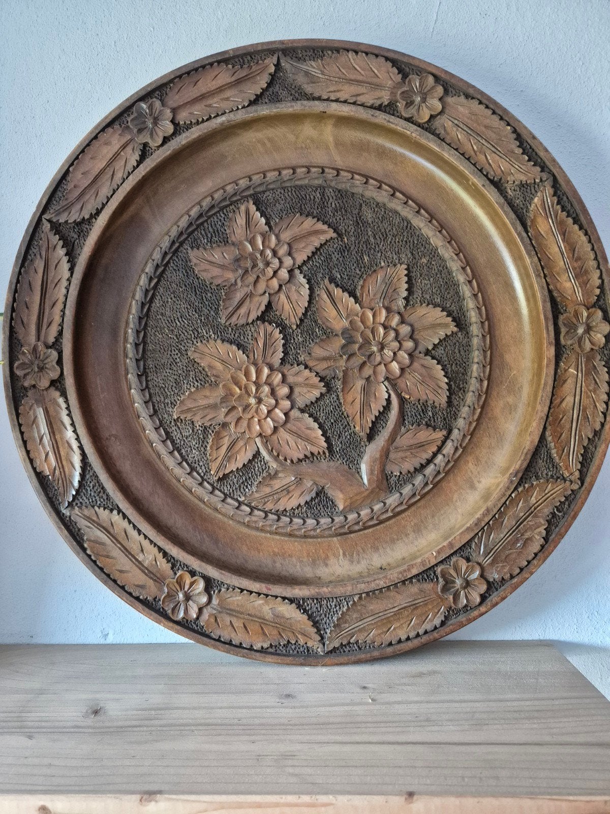 Vintage houten wandbord met bloemenreliëf, Ophalen