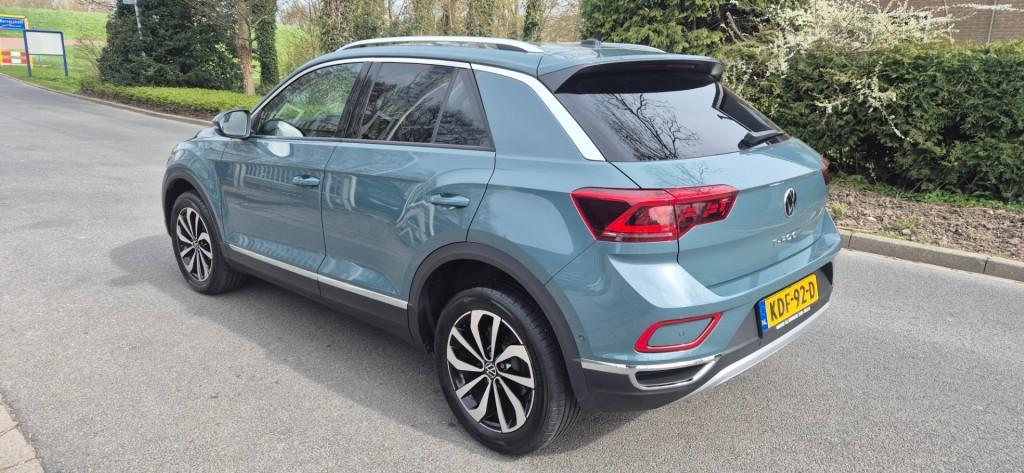 Volkswagen T-ROC 1.5 TSI R-Line Edition Virtual Cockpit Stuu, 4 cilinders, Blauw, Geïmporteerd, Startonderbreker