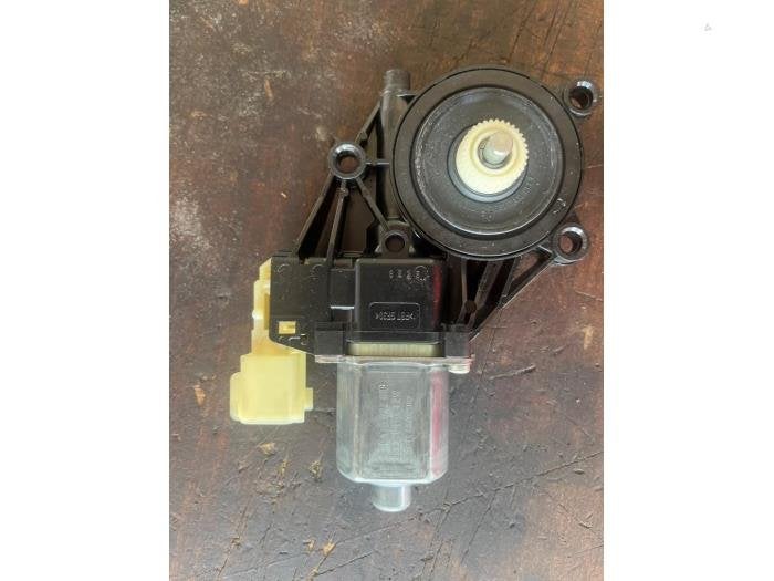 Raammotor Portier van een Ford Fiesta, Gebruikt, -, -, Ford