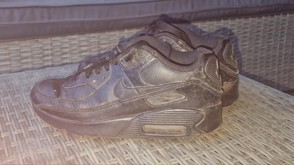 Nike Air Max 90 sneakers maat 36 zwart en maat 34, Ophalen of Verzenden, Gebruikt, Nike, Jongen of Meisje
