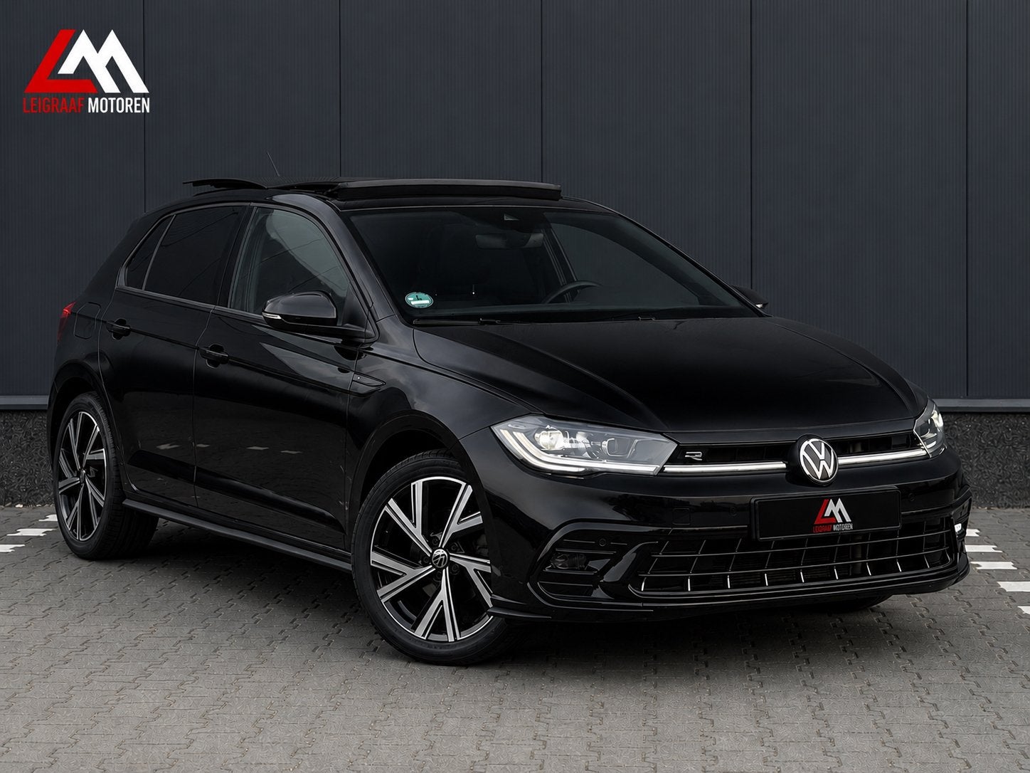 Volkswagen Polo 1.0 TSI -R line- Keyless - Pano - ALLE OPTIE, Met garantie (alle), Zwart, Bedrijf, 999 cc