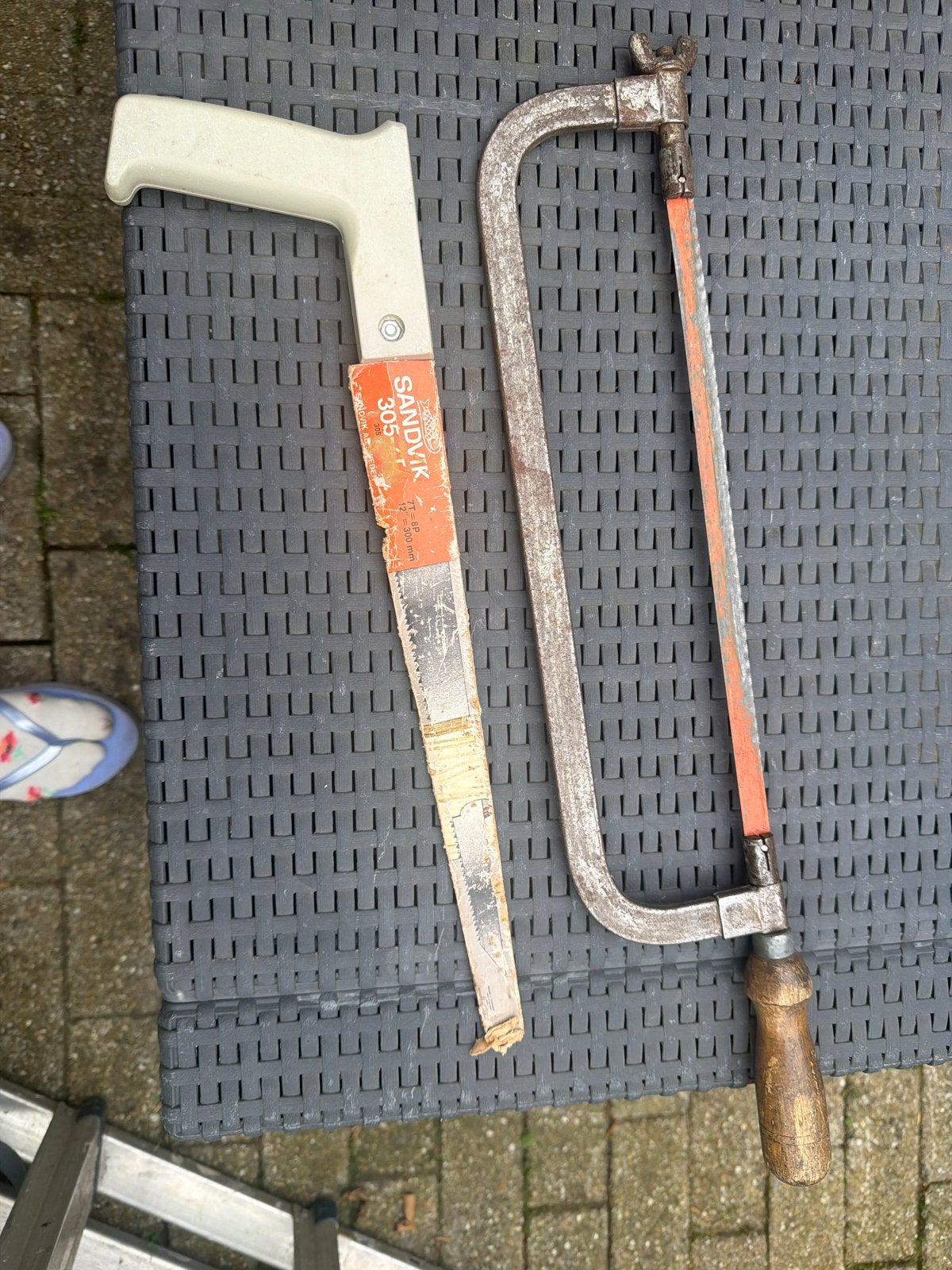 Oude handzagen: Sandvik kapzaag en ijzerzaag, Ophalen, Gebruikt, Zaag, Overige merken