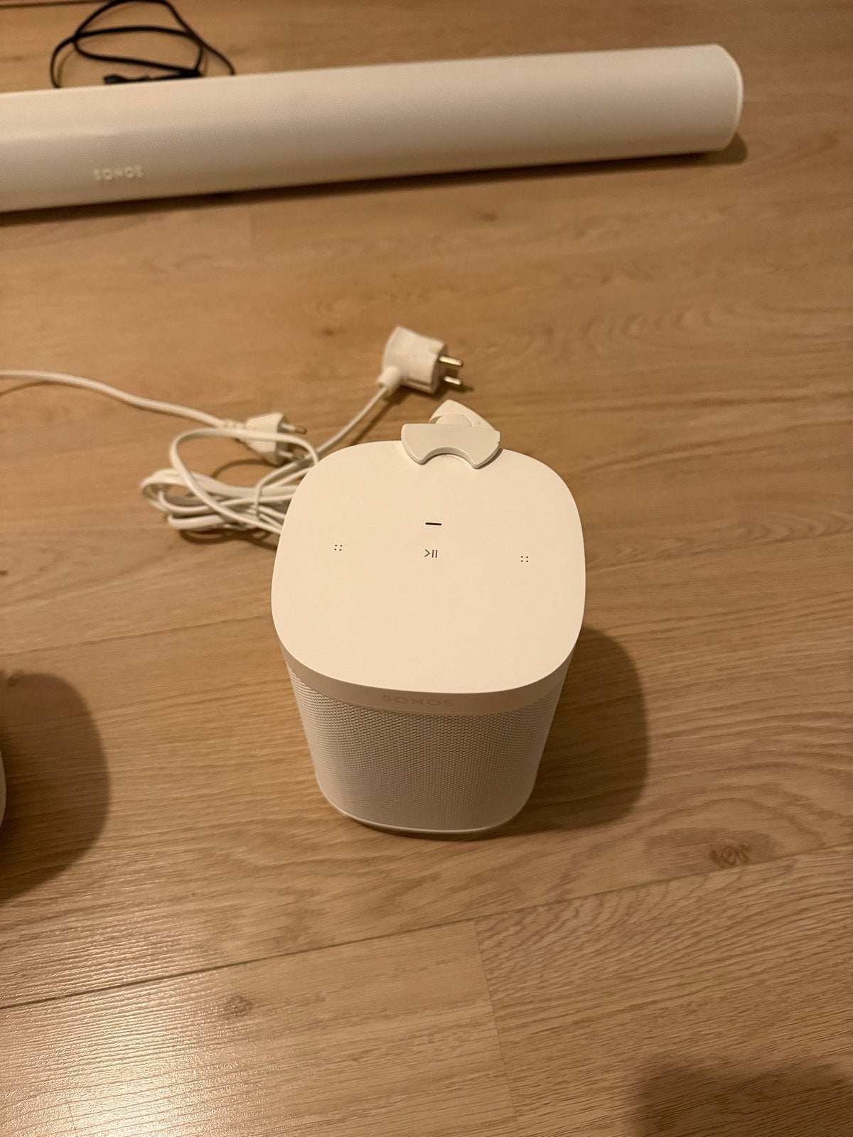 Foto 6 van Sonos Arc Wit met 2x Sonos One Speakerset