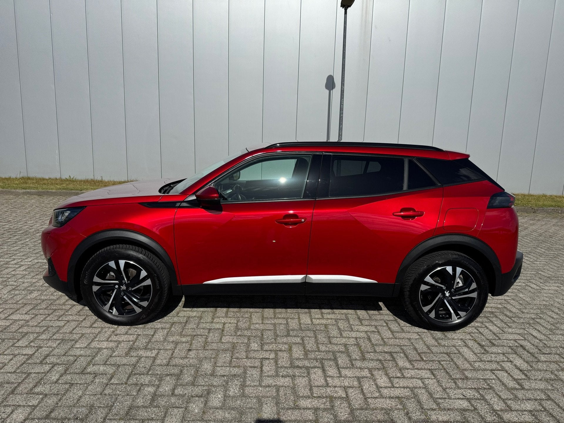 Peugeot 2008 1.2 PureTech Blue Lease Allure , 130 pk, Trekha, Voorwielaandrijving, Gebruikt, Euro 6, 1199 cc