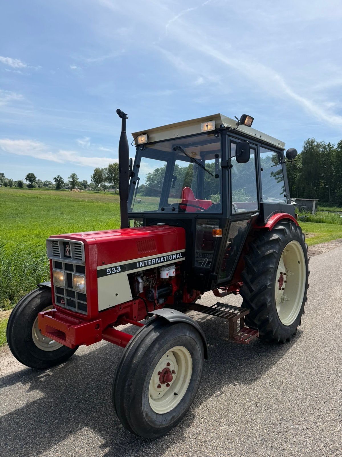 Zeer nette international 533 incl. Kenteken, Ophalen, Gebruikt, Tot 80 Pk, Case IH