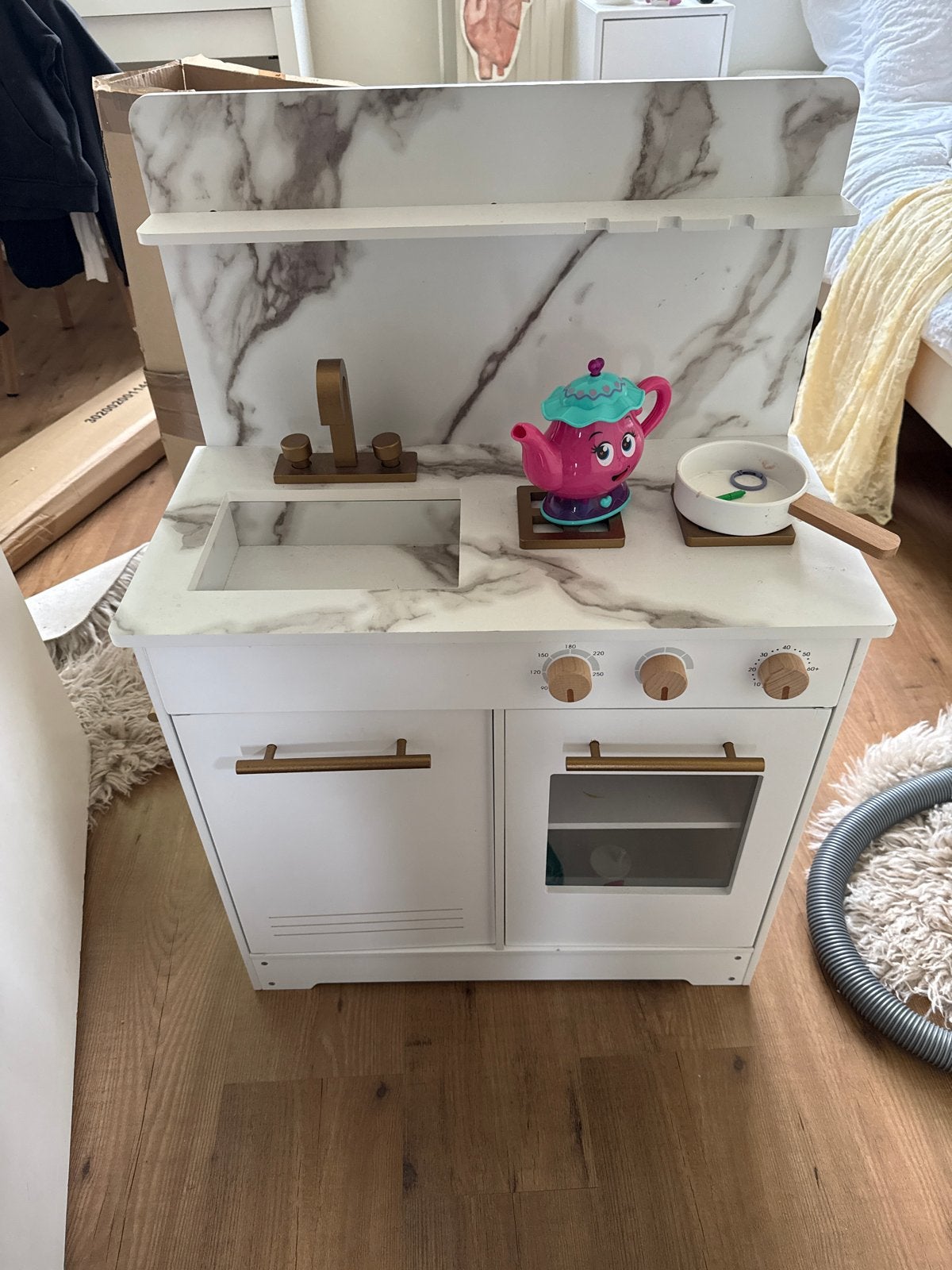 Moderne Speelkeuken met Marmerlook en Gouden Details, Ophalen of Verzenden, Zo goed als nieuw, Hout, Speelkeuken