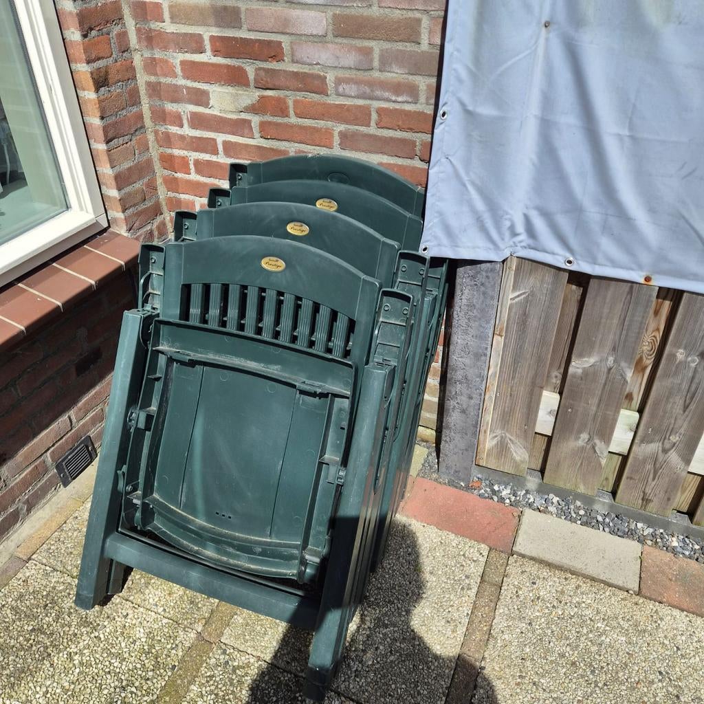 4x Groene tuinstoelen, stapelbaar en verstelbaar, Tuin en Terras, Ophalen, Gebruikt, Kunststof, Verstelbaar