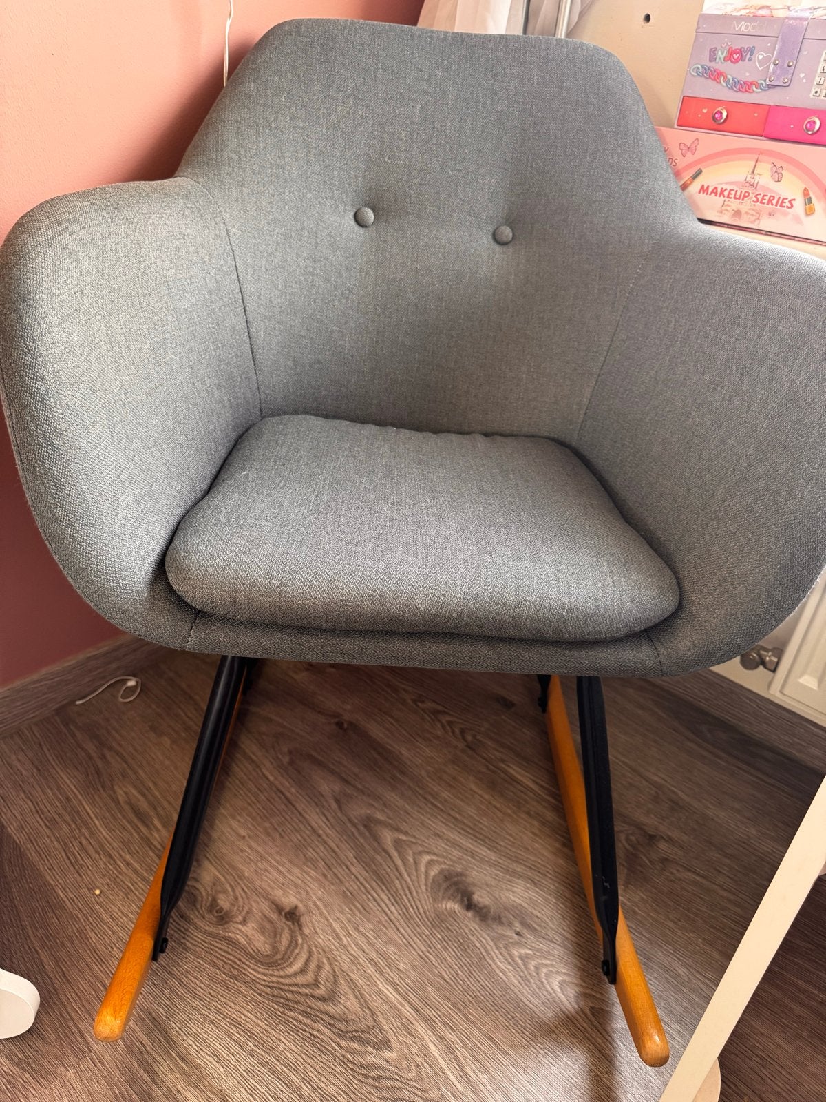 Comfortabele schommelstoel voor babykamer of woonkamer, Huis en Inrichting, Stoelen, Ophalen, Gebruikt, Eén, Stof