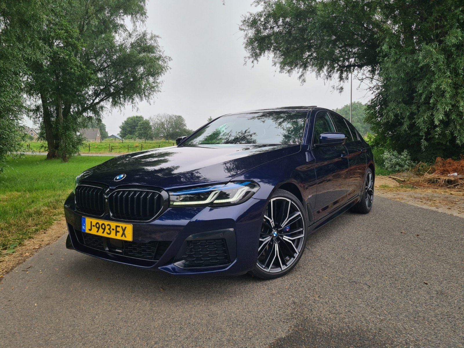 BMW 5-Serie 530i 252pk 2020 M-Sport Tanzanit Laser Voll NL, Auto's, BMW, 1998 cc, Achterwielaandrijving, 4 cilinders, 2000 kg