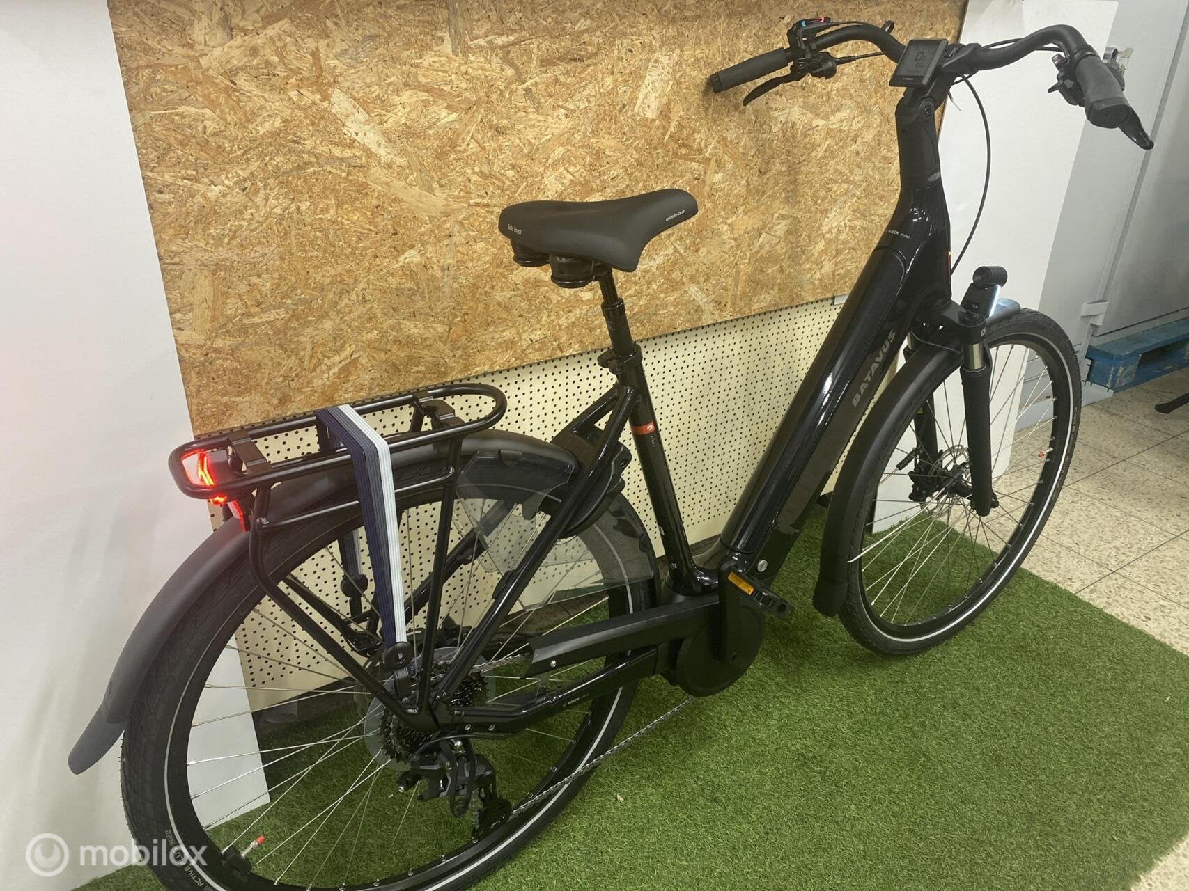 Foto 5 van BATAVUS FINEZ PT E-GO POWER SPORT BOSCH 750WH 53 CM NIEUW