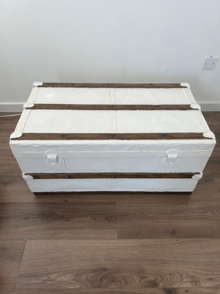 Vintage Koffer / Kist - Wit met Houten Details, Huis en Inrichting, Woonaccessoires | Kisten, Ophalen, Gebruikt, 50 tot 100 cm