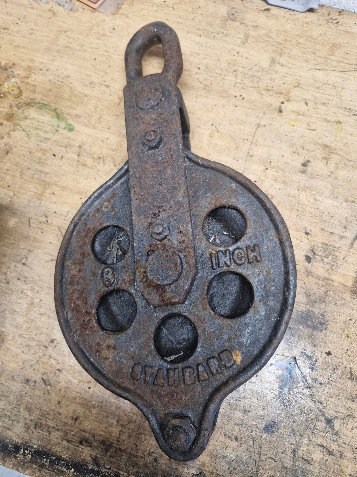 katrol te koop, Ophalen