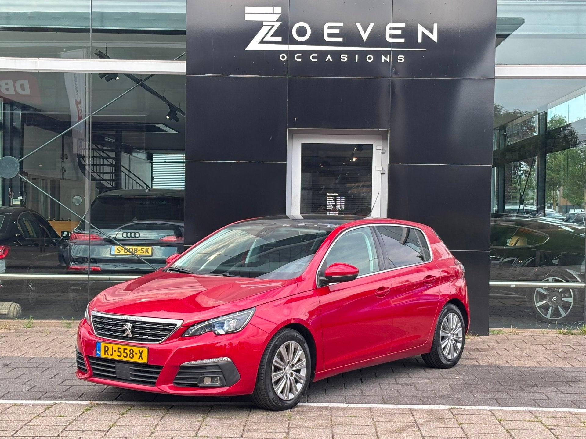 Peugeot 308 Peugeot 308 1.5 BlueHDi Allure 130PK | PANO | NA, Auto's, Voorwielaandrijving, Gebruikt, Euro 6, 4 cilinders