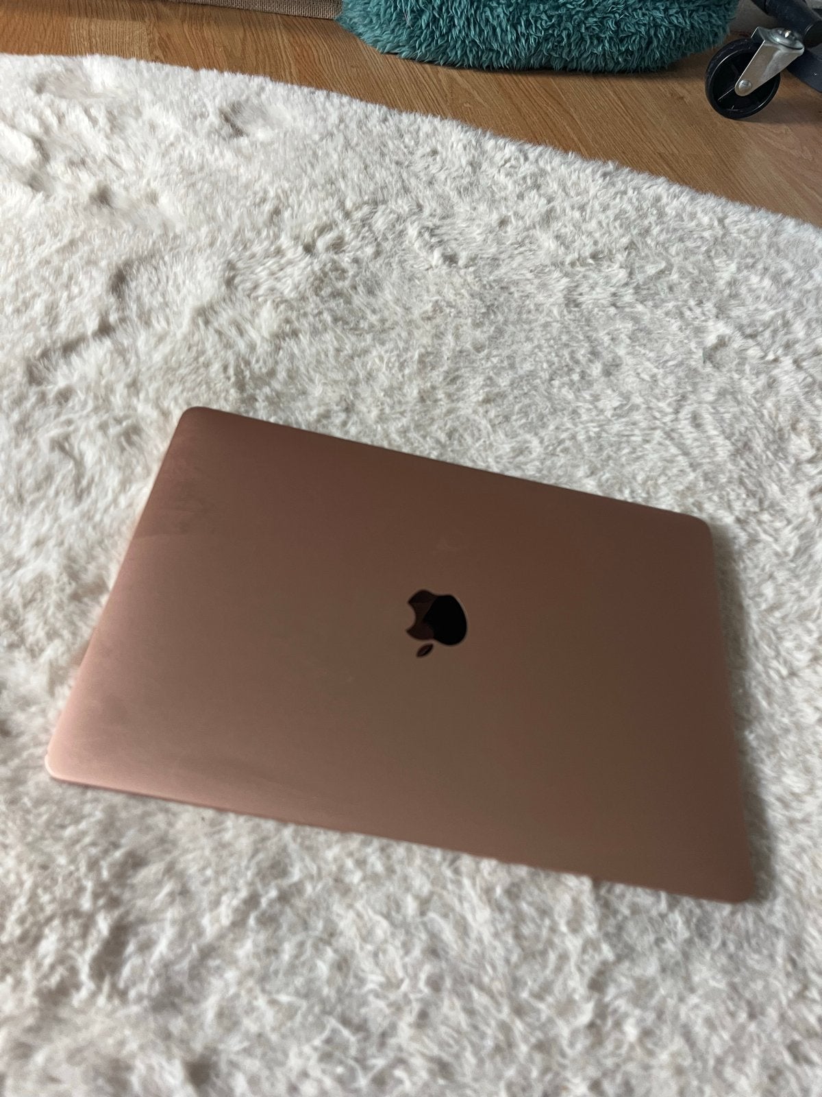 Apple MacBook Air 2019 | 13.3" | i5 | 8GB | 256GB SSD | Rosé