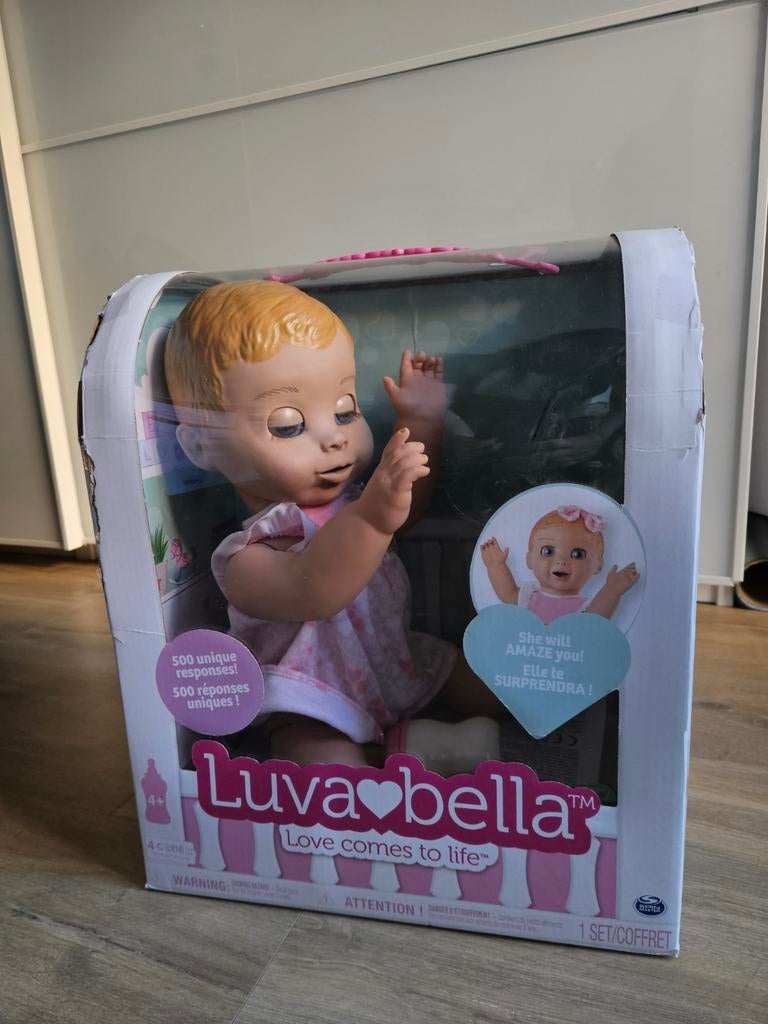 LuvaBella Interactieve Babypop met Accessoires, Ophalen, Gebruikt, Babypop