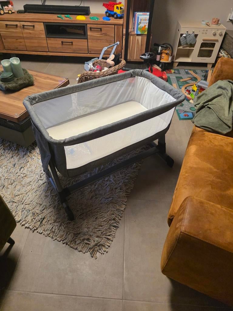 Co-sleeper - Zo goed als nieuw, ideaal voor thuis of op reis, Co sleeper, Ophalen of Verzenden, Zo goed als nieuw, Nijverheidscentrum 44
