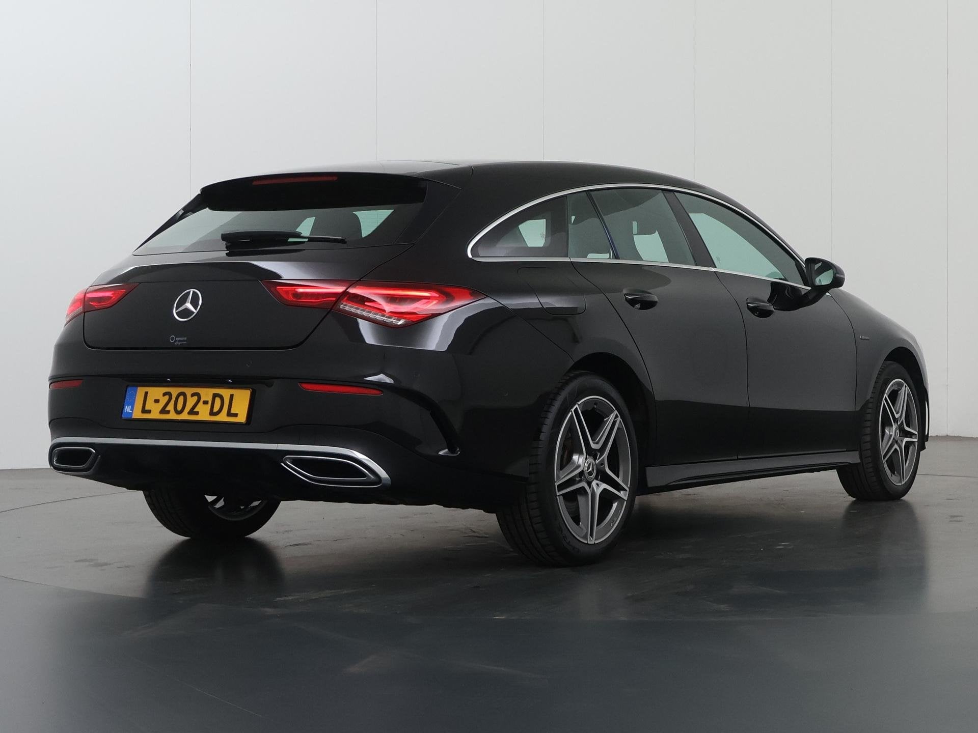 Mercedes-Benz CLA-klasse Shooting Brake 250 e Premium | AMG, Auto's, Gebruikt, 4 cilinders, 16 kWh, 1650 kg