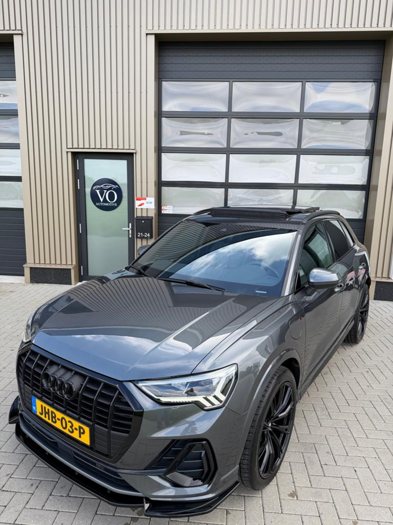 Audi Q3 45 TFSI-e 245pk S-line 2022 Grijs Pano RS Sonos Ahk, Auto's, Parkeerassistent, Zwart, 1715 kg, Hybride Elektrisch/Benzine