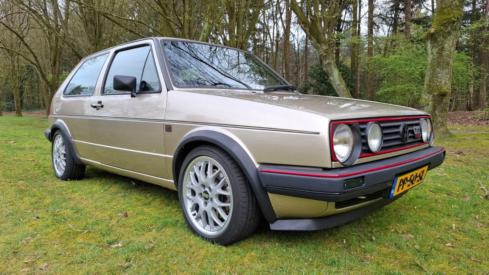 Golf GTI 16v KR Dellorto BBS Recaro bj86 160pks nieuwstaat!, Voorwielaandrijving, Stof, Zwart, 4 cilinders