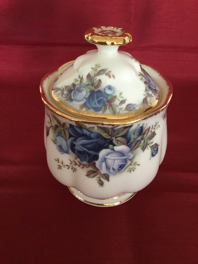 Royal Albert MOONLIGHT ROSE JAM/HAGELSLAG POTJE🍓🍒🍓🍒, Ophalen of Verzenden