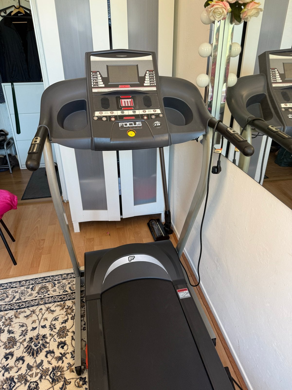 Focus Fitness Loopband - Ideaal voor Thuis Workouts, Sport en Fitness, Ophalen, Gebruikt, Metaal, Loopband
