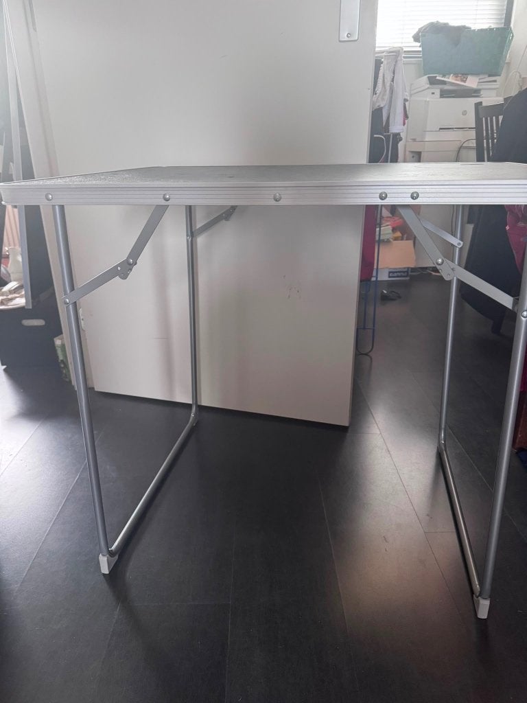 Decathlon Quechua Opklapbare Campingtafel, Ophalen, Zo goed als nieuw, Campingtafel