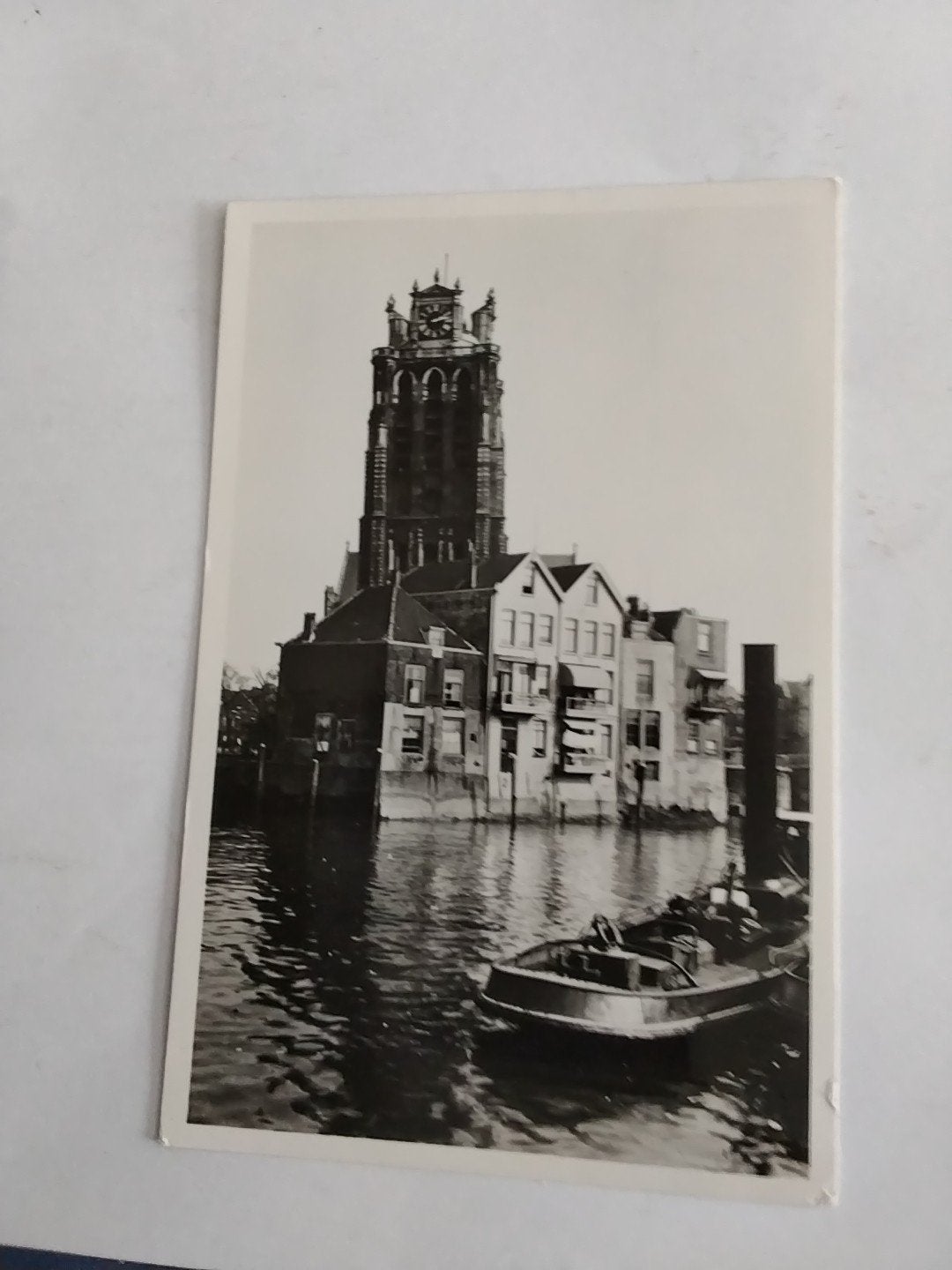 DORDRECHT. GEZICHT OP DE GROTE KERK. 1951, Ophalen of Verzenden, 1940 tot 1960, Zuid-Holland