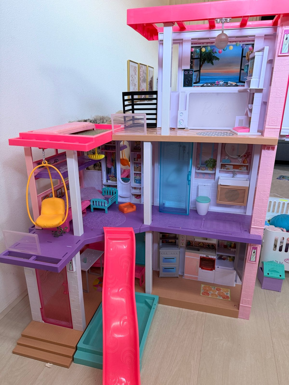 Barbie Droomhuis met accessoires en poppen, Ophalen, Gebruikt, Poppenhuis