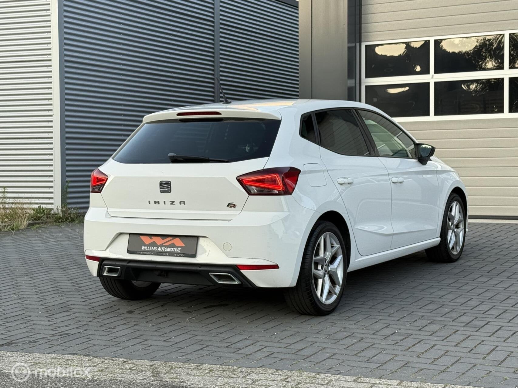 Seat Ibiza 1.0 TSI FR 17'Inch|LED|Cruise|Stoelverwarming, Auto's, Seat, Voorwielaandrijving, Stof, Automatische klimaatregeling