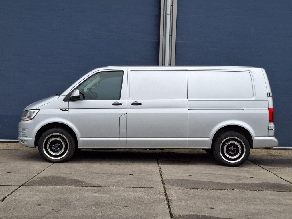 Volkswagen Transporter 2.0 TDI L2H1 Highline DUBBELE SCHUIFD, Auto's, Bestelauto's, Euro 5, Stof, Gebruikt, Zwart