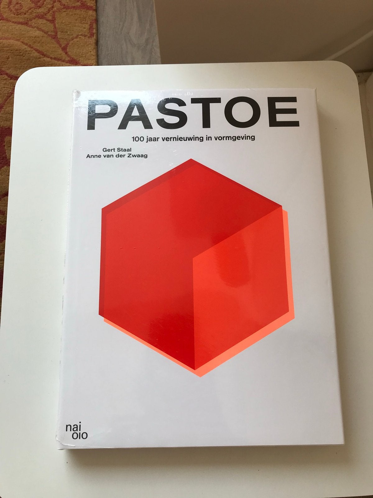 Nieuw in folie: Pastoe - 100 jaar vernieuwing in vormgeving, Ophalen, Nieuw, Overige onderwerpen