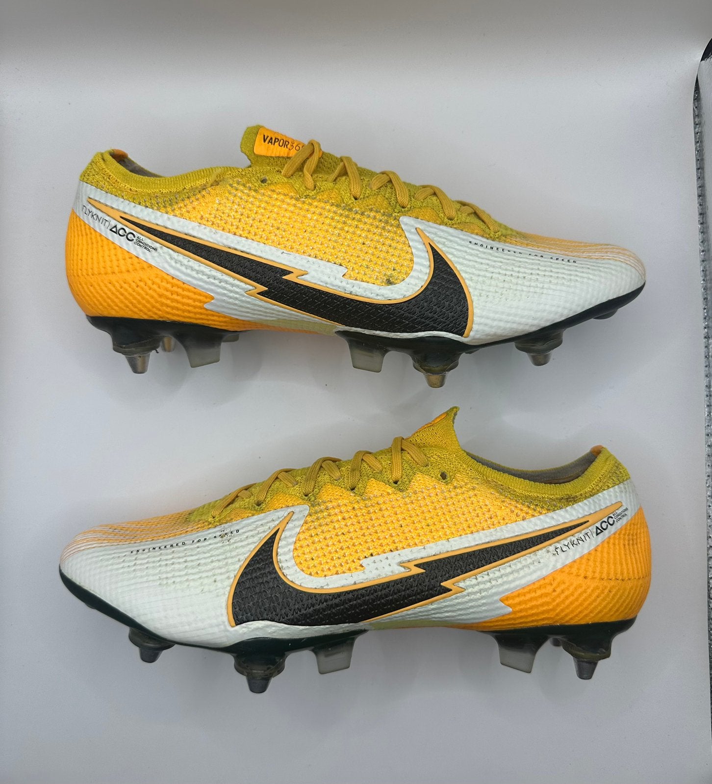 Nike Mercurial Vapor 13 Elite SG, Sport en Fitness, Voetbal, Maat XS of kleiner, Schoenen, Ophalen of Verzenden, Zo goed als nieuw