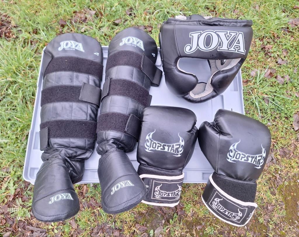 Set beschermingsmiddelen (Kick)boxing, Sport en Fitness, Ophalen of Verzenden, Bokshandschoenen