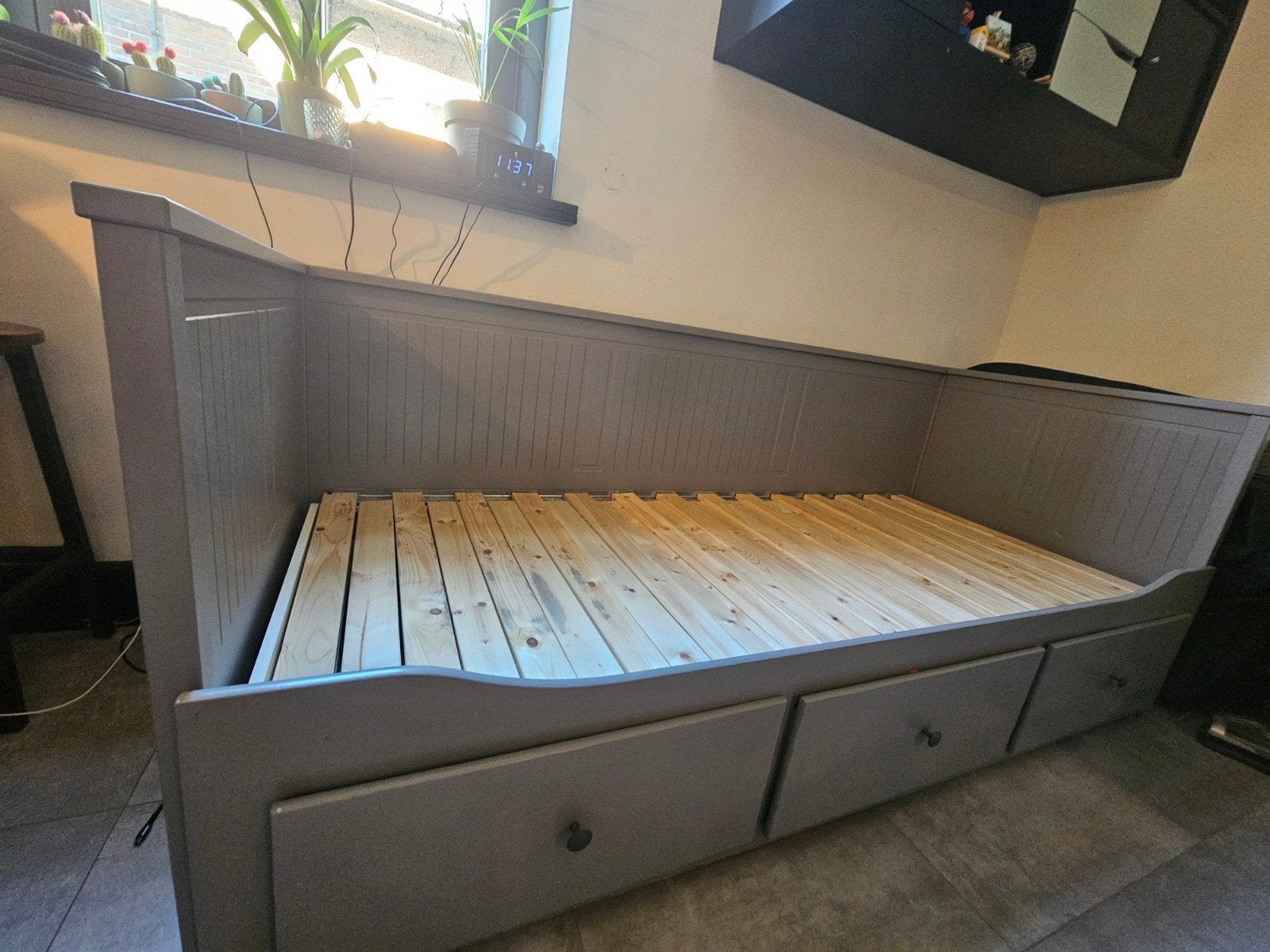 Ikea Hemnes bed lichtgrijs, Huis en Inrichting, Ophalen, Verstelbaar, 90 cm, Eenpersoons