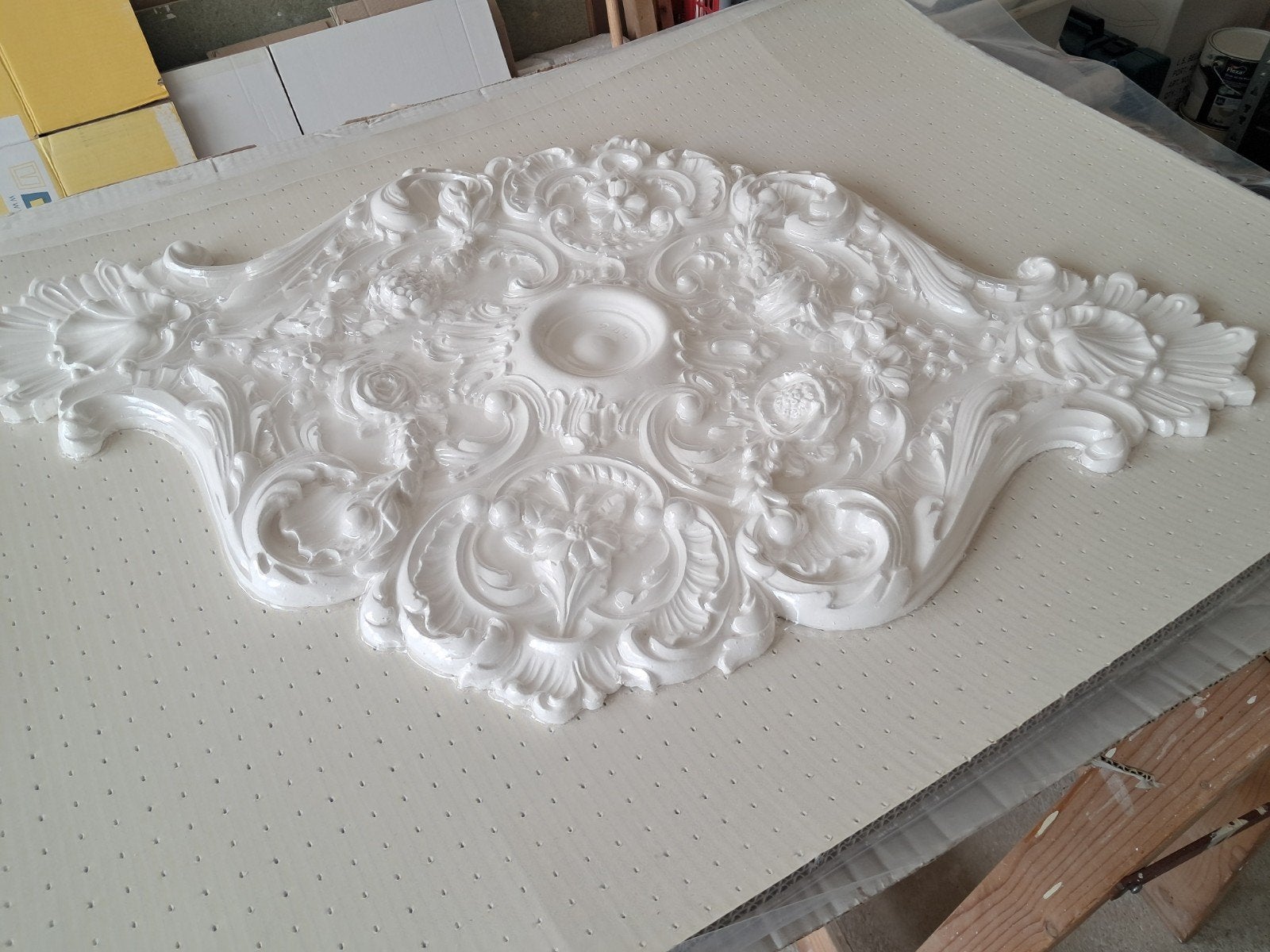 Plafond gipsornament 87x55 cm - Nieuw in verpakking, Ophalen, Nieuw