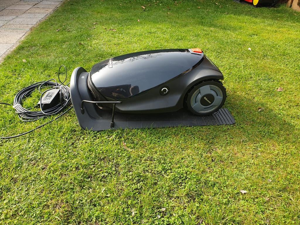 Robotmaaier Robomow RC304 tot 500 m2 *nieuw*, Robomow, Bestuurbaar via app, Nieuw, Ophalen of Verzenden
