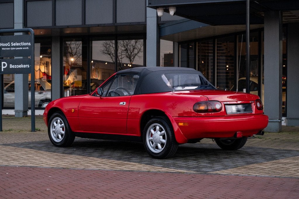 Mazda MX-5 1.6i (bj 1995), Auto's, Stof, Zwart, Cabriolet, Origineel Nederlands