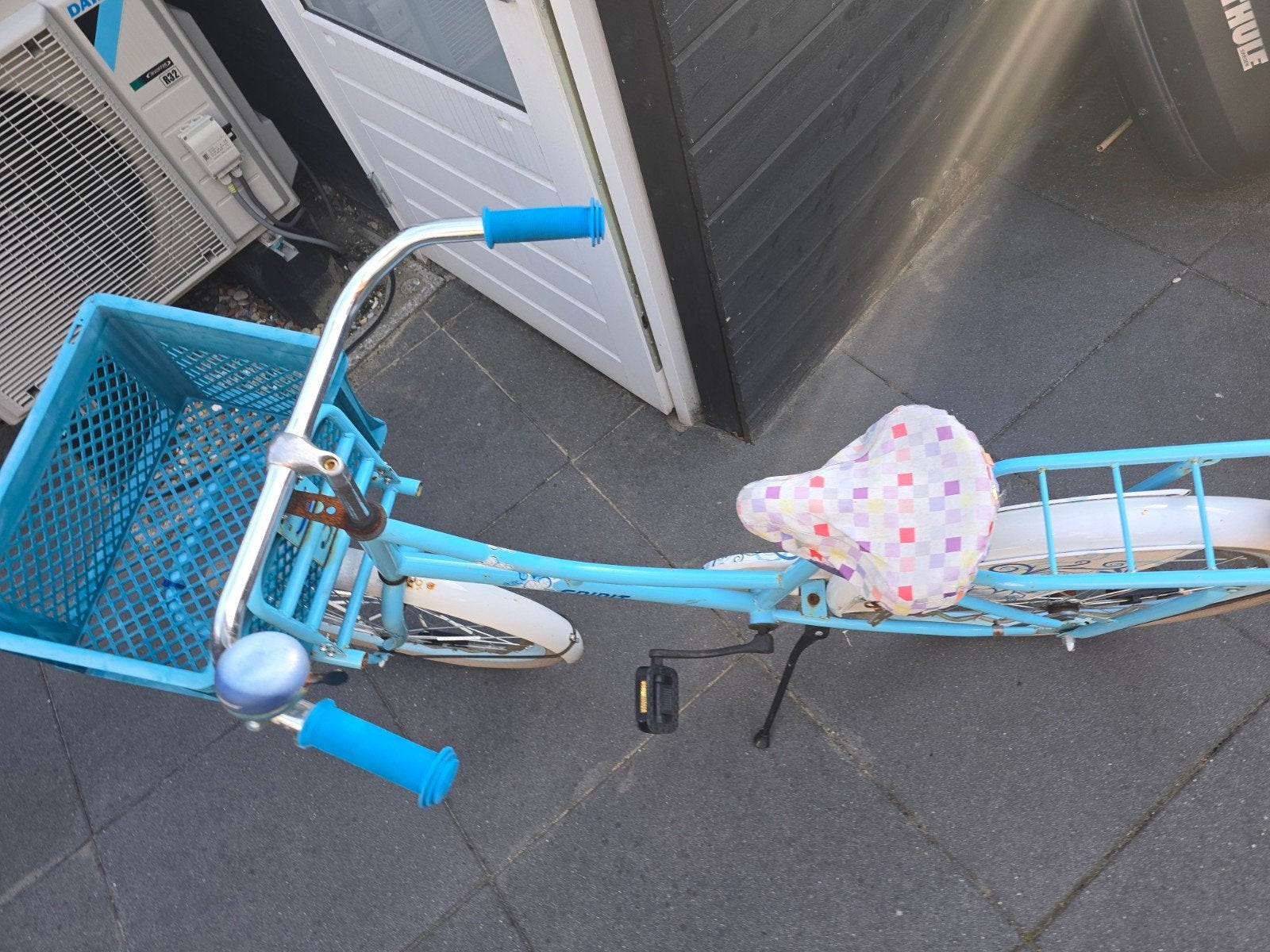 Leuke blauwe kinderfiets met mandje en bagagedrager, Ophalen, Gebruikt, Spirit, Terugtraprem