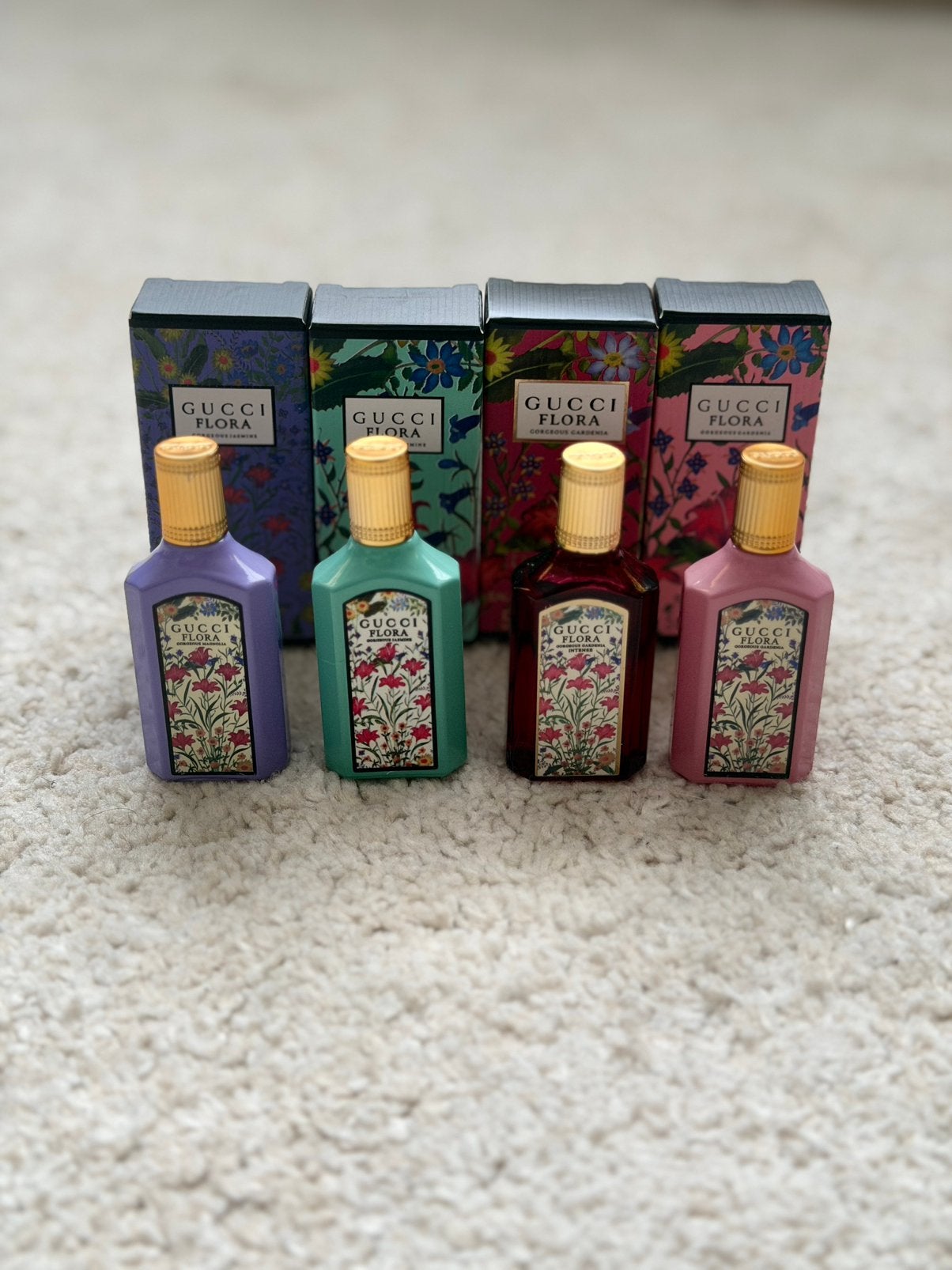 Mini parfum miniatuur diverse merken, Verzamelen, Parfumverzamelingen, Zo goed als nieuw, Miniatuur, Ophalen of Verzenden