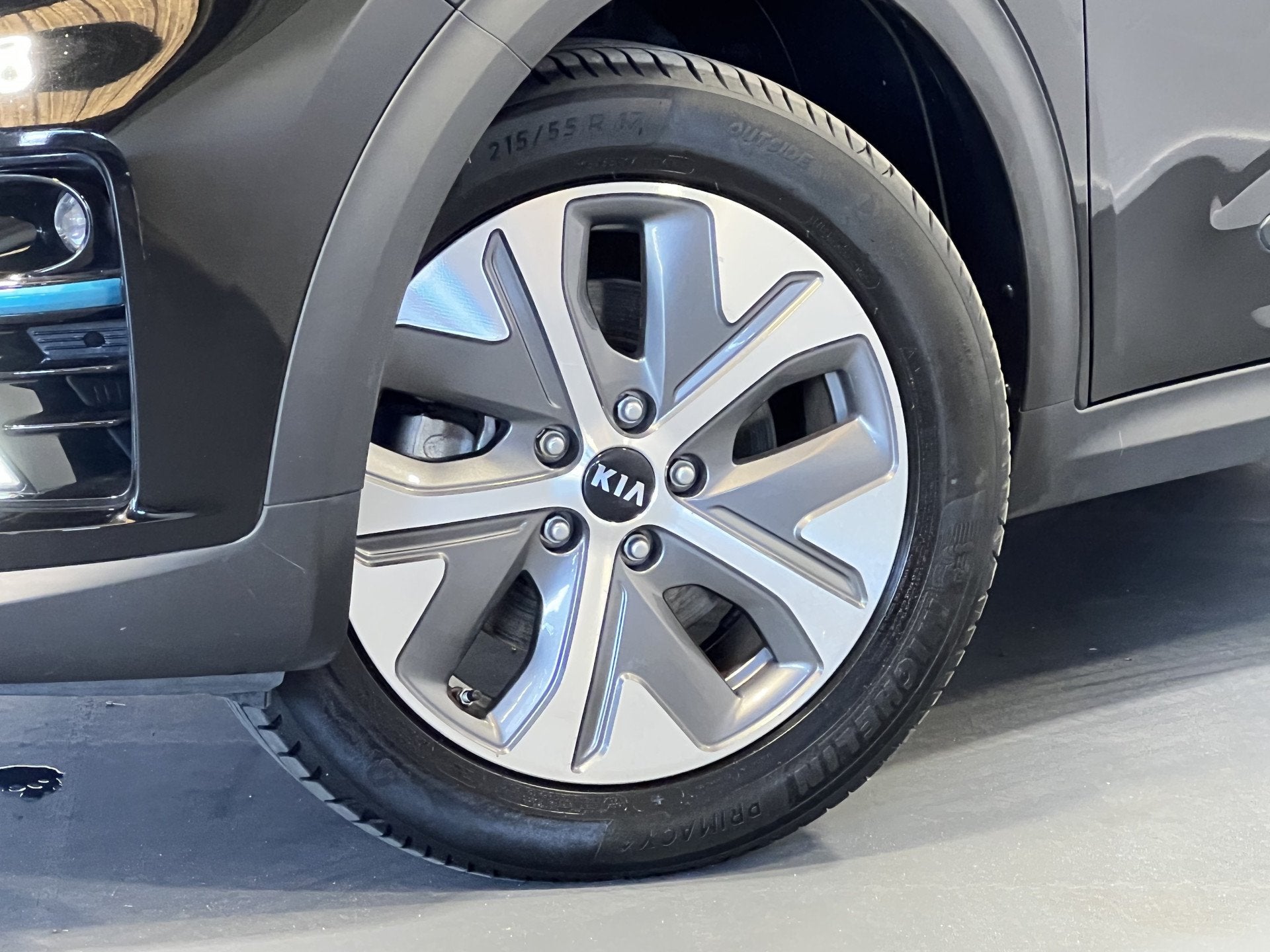 Kia e-Niro DynamicPlusLine 64 kWh Schuif/kanteldak | Android, Auto's, Kia, Gebruikt, Zwart, 1712 kg, Leder en Stof