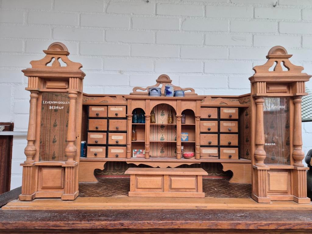Antieke Miniatuur Kruidenierswinkel Vitrine, Ophalen