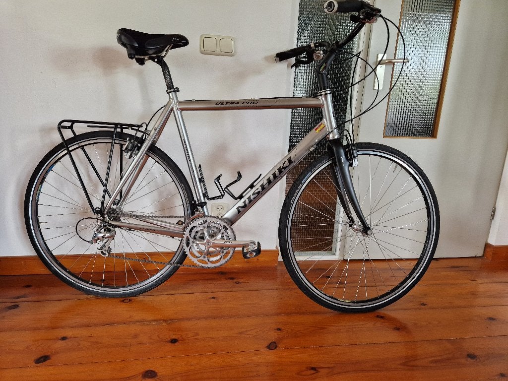 Te koop: Grijze, aluminium Nishiki Ultra Pro Race Hybrid, Fietsen en Brommers, Fietsen | Heren | Herenfietsen, Gebruikt, Velgrem