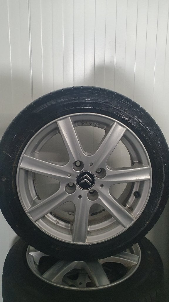 15" LM velgen+Banden 4x100 Aygo/C1/108/Picanto/Getz Enz Zgan, Auto-onderdelen, Banden en Velgen, Banden en Velgen, Zomerbanden