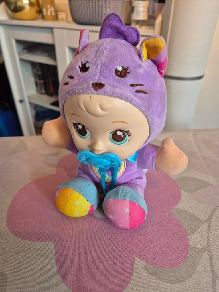 Vtech Cry Babies knuffelpop paars met speen - 25cm, Kinderen en Baby's, Speelgoed | Poppen, Ophalen of Verzenden, Zo goed als nieuw