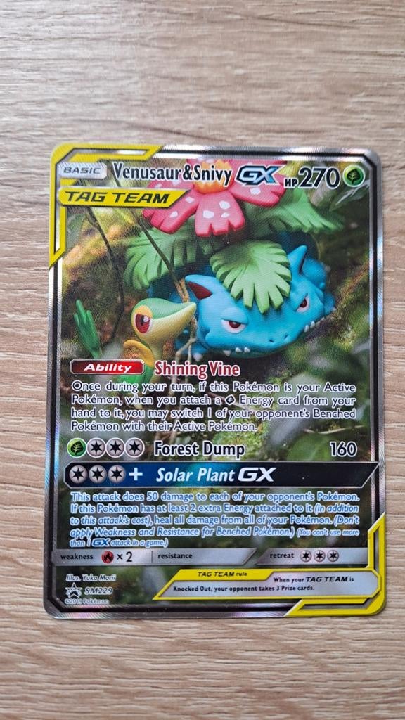 Venusaur & Snivy GX Tag Team SM229 Pokémon Kaart, Ophalen of Verzenden, Zo goed als nieuw, Losse kaart, Foil