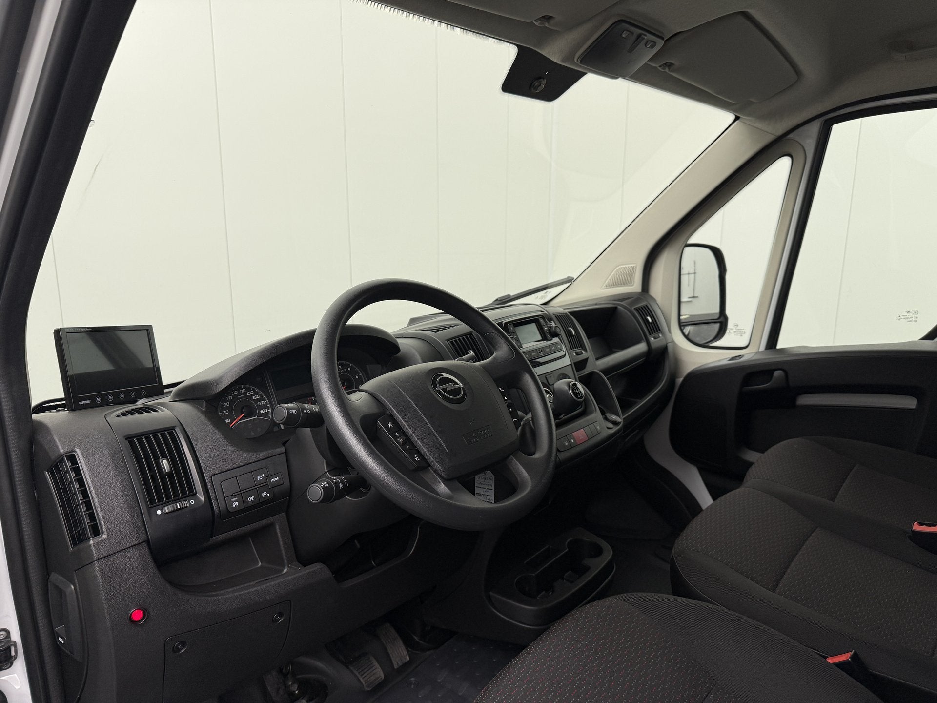 Opel Movano 2.2HDi Bakwagen+Laadklep | 1046Kg Laden | Airco, Auto's, Bestelauto's, Stof, Gebruikt, 2500 kg, 2454 kg