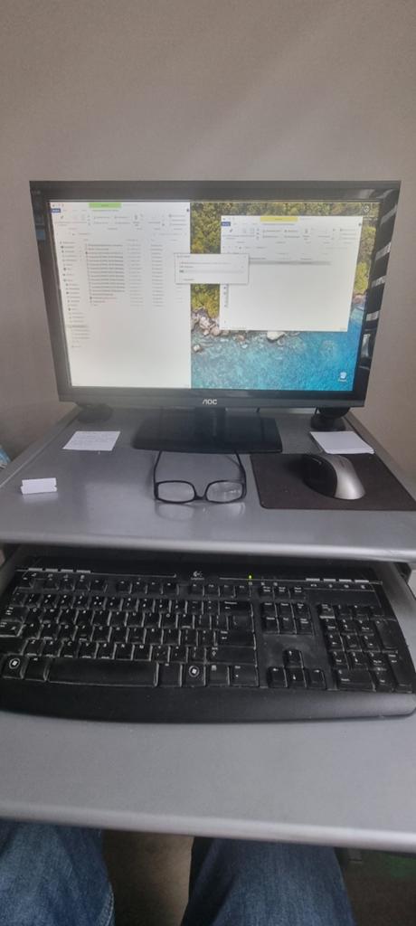Complete Desktop PC met Monitor, Toetsenbord en Muis, Computers en Software, Desktop Pc's, Onbekend, Gebruikt, HDD, Minder dan 4 GB