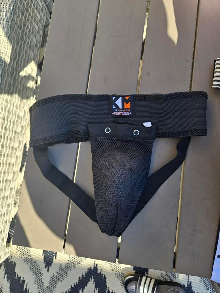 Krav Maga tok (kruisbeschermer) maat L, Sport en Fitness, Ophalen, Zo goed als nieuw, Overige