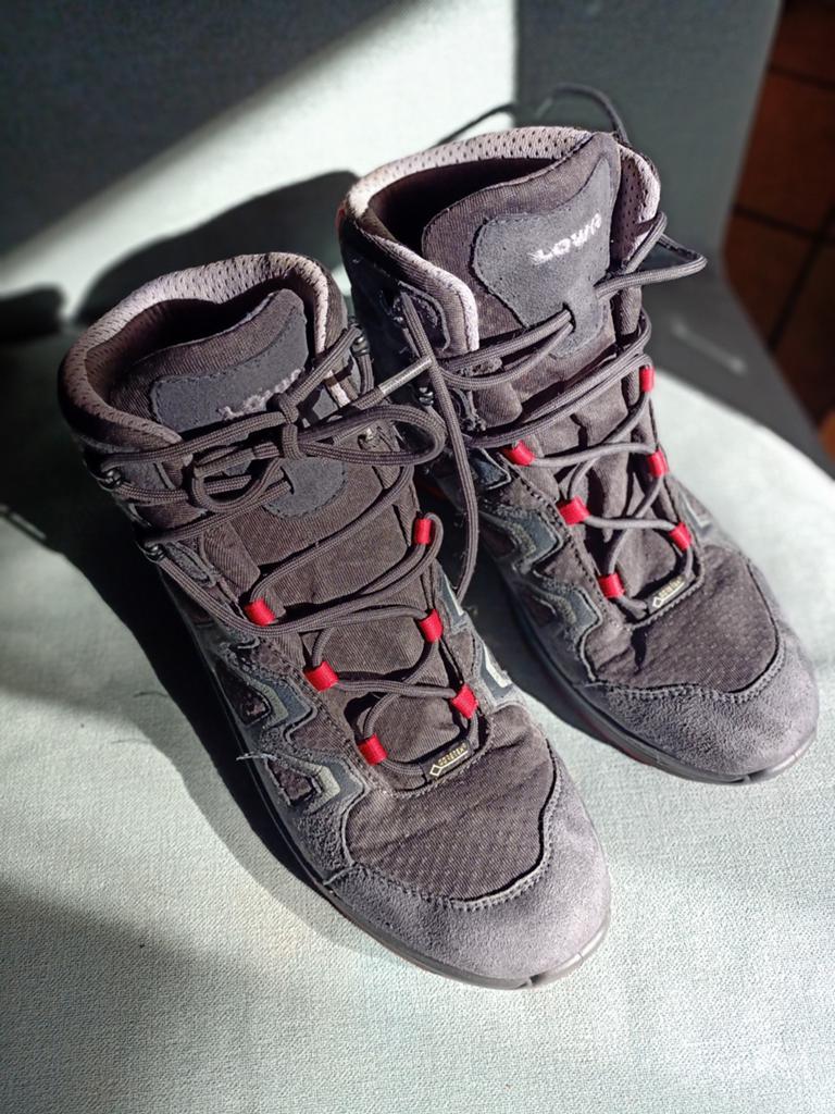 Lowa Innox Evo GTX Mid Junior - Maat 40 - Nieuwstaat!, Ophalen of Verzenden, Zo goed als nieuw, Schoenen